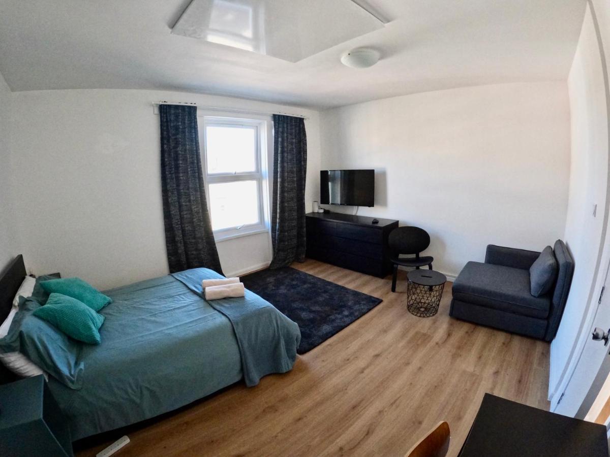 Lovely One Bedroom Flat London Exterior photo