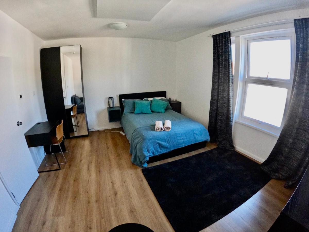 Lovely One Bedroom Flat London Exterior photo