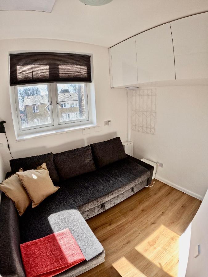 Lovely One Bedroom Flat London Exterior photo